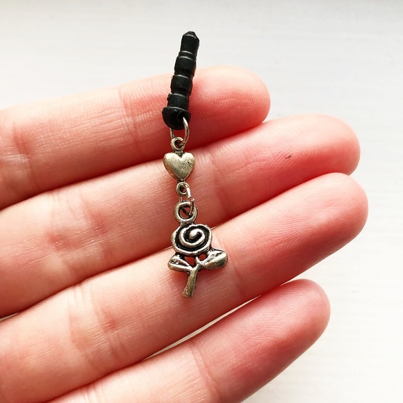 Urban Outfitters Accessories Silver Gold Flower Cell Phone Dust